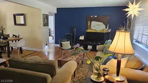 105 Troy Dr # D, Springfield, NJ 07081