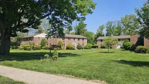 105 Troy Dr # D, Springfield, NJ 07081