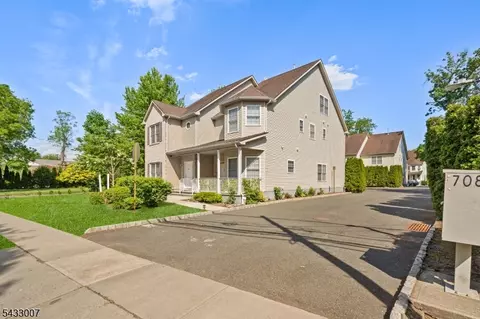708 E Front St #2, Plainfield, NJ 07060