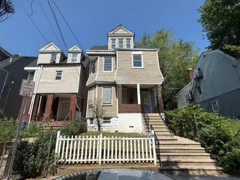 27 Seymour Ave, Newark, NJ 07108