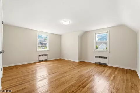 Bedroom - 34 Rowland Ave, Hackensack, NJ 07601 photo 5 of 6