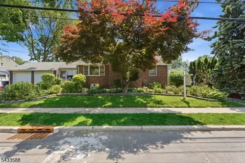 34 Rowland Ave, Hackensack, NJ 07601