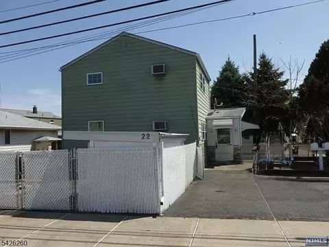 22 Hope St, Lodi, NJ 07644