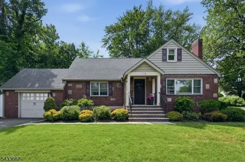 118 Wortendyke Ave, Emerson, NJ 07630