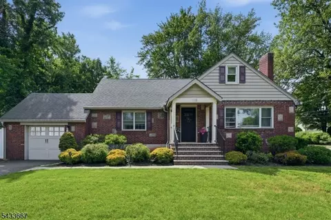 118 Wortendyke Ave, Emerson, NJ 07630