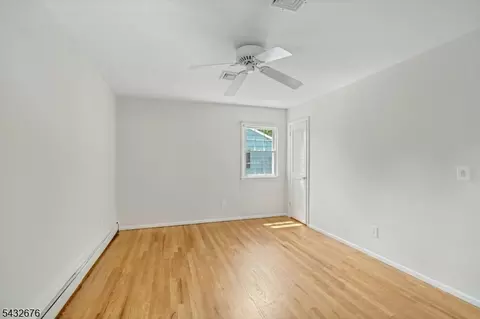 98 Vassar Dr, Paramus, NJ 07652 photo 17