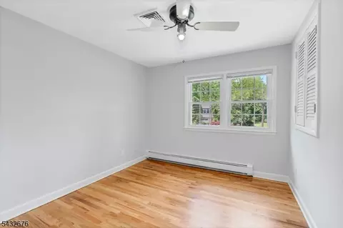 98 Vassar Dr, Paramus, NJ 07652 photo 13