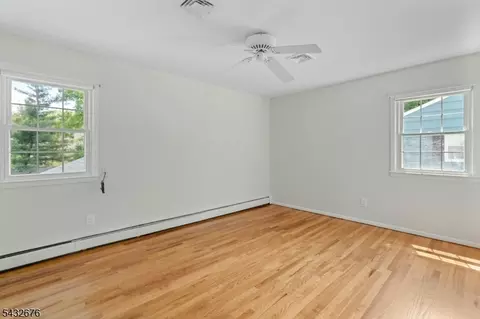98 Vassar Dr, Paramus, NJ 07652 photo 16