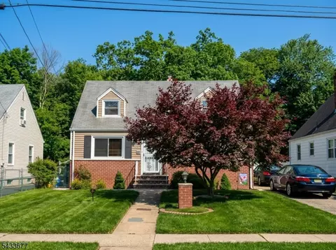 1255 Tuxedo Sq, Teaneck, NJ 07666
