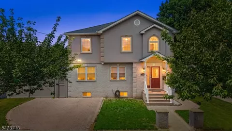 13 Ogden Rd, Belleville, NJ 07109