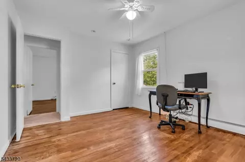 Bedroom - 79 Dean Rd, Mendham, NJ 07945 photo 6 of 8