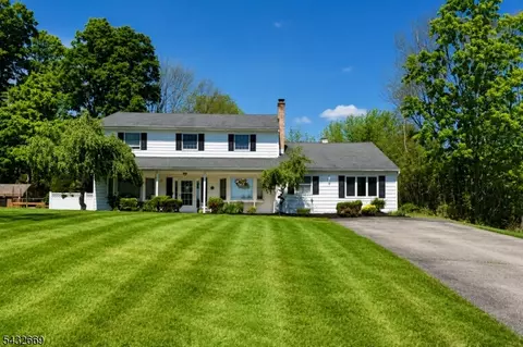 25 Carol Dr, Glenwood, NJ 07418