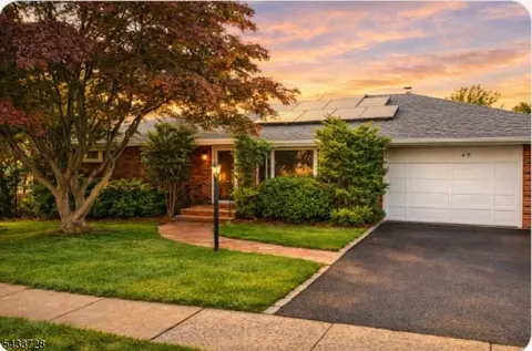 49 Kipp Ave, Elmwood Park, NJ 07407