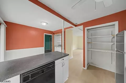 83 Doty Rd, Haskell, NJ 07420 photo 11