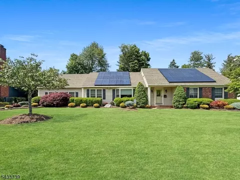 7 Vultee Dr, Florham Park, NJ 07932