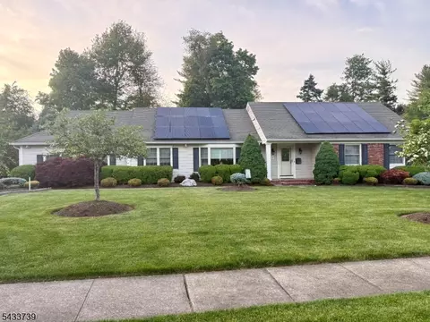 7 Vultee Dr, Florham Park, NJ 07932