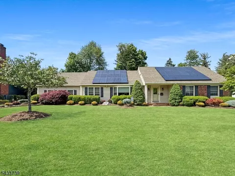 7 Vultee Dr, Florham Park, NJ 07932