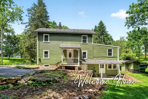 28 Old Clinton Rd, Flemington, NJ 08822