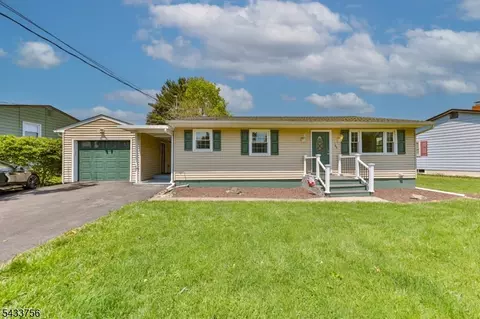 164 Carpentersville Rd, Phillipsburg, NJ 08865