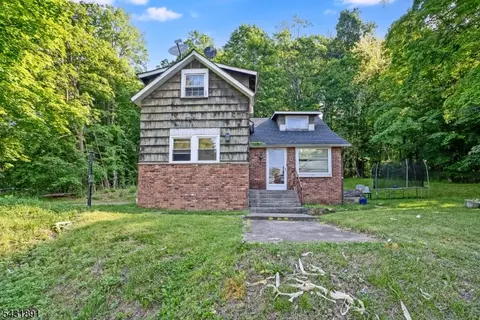 1563 Sussex Tpke, Randolph, NJ 07869