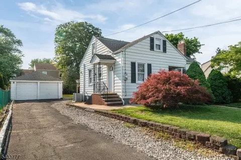 339 N 8th Ave, Manville, NJ 08835