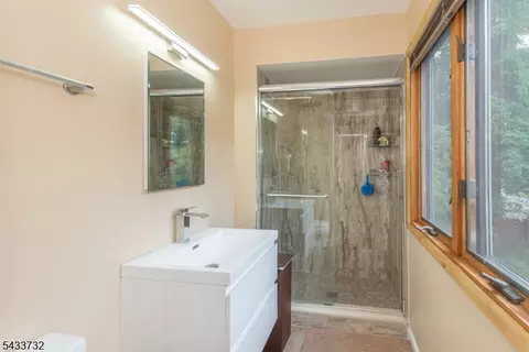 12 Abbott Rd, Wayne, NJ 07470 photo 33
