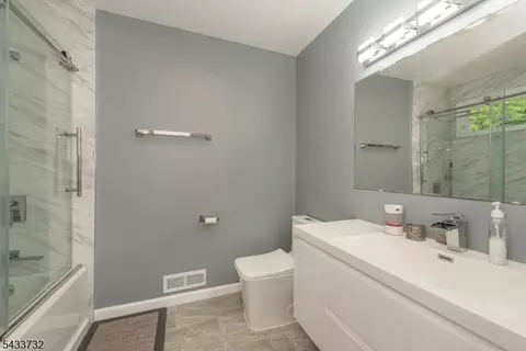 12 Abbott Rd, Wayne, NJ 07470 photo 21