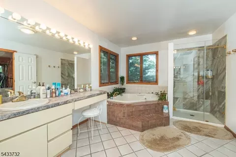 12 Abbott Rd, Wayne, NJ 07470 photo 24