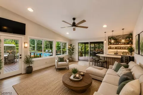 12 Abbott Rd, Wayne, NJ 07470 photo 9