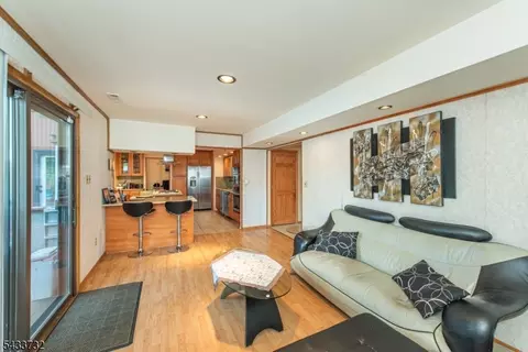 12 Abbott Rd, Wayne, NJ 07470 photo 10