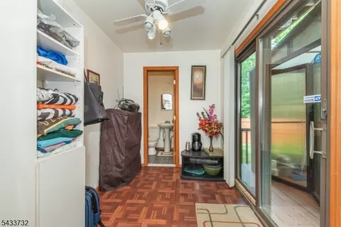 12 Abbott Rd, Wayne, NJ 07470 photo 18