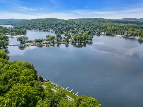 12 E Shore Rd, Denville, NJ 07834
