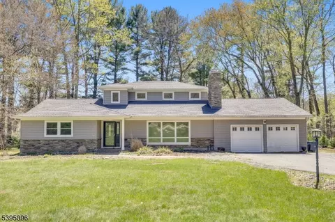 306 Eyland Ave, Succasunna, NJ 07876