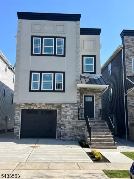 1060 Magnolia Ave, Elizabeth, NJ 07201