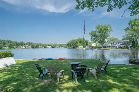 63 E Shore Rd, Denville, NJ 07834