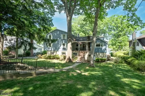 63 E Shore Rd, Denville, NJ 07834