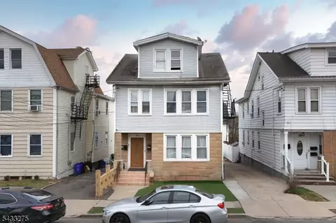 63 Grove St, Bloomfield, NJ 07003