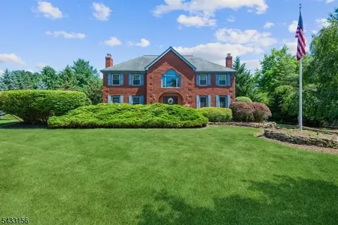 200 Raritan Ln, Whitehouse Station, NJ 08889