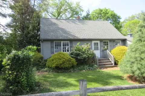 12 Jericho Rd, Butler, NJ 07405