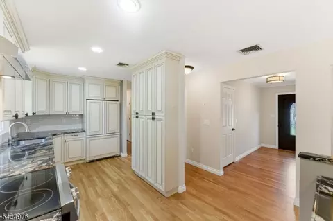6 Oak Dr, Randolph, NJ 07869 photo 19