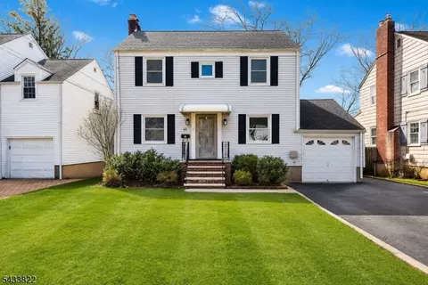 49 Amherst Pl, Livingston, NJ 07039