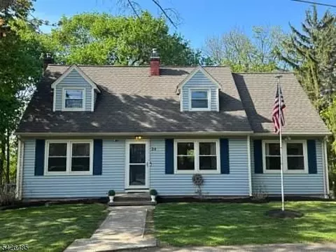 24 High St, Bloomsbury, NJ 08804
