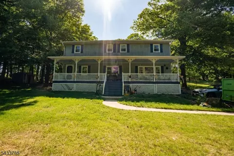 30 Mountainview Ave, Mount Arlington, NJ 07856