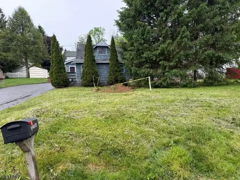 20 Meggins Rd, Rockaway Twp, NJ 07866