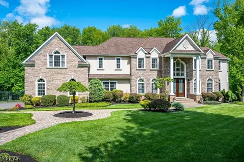 7 Alton Way, Scotch Plains, NJ 07076
