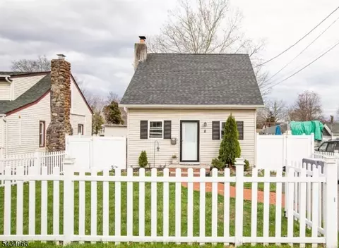 8 Navajo Ave, Lake Hiawatha, NJ 07034