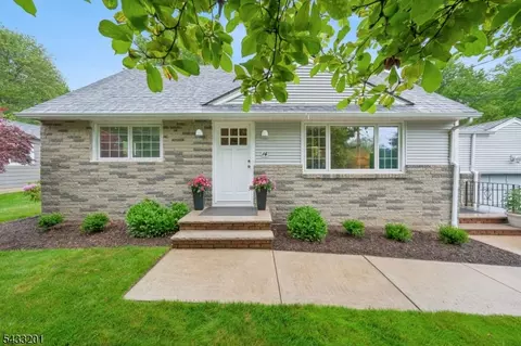 14 Fen Ct, Madison, NJ 07940