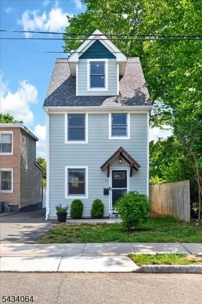 11 Franklin St, South Bound Brook, NJ 08880