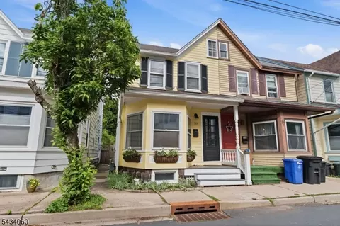 146 George St, Lambertville, NJ 08530