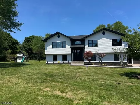 121 Fairview Dr, Branchburg, NJ 08853